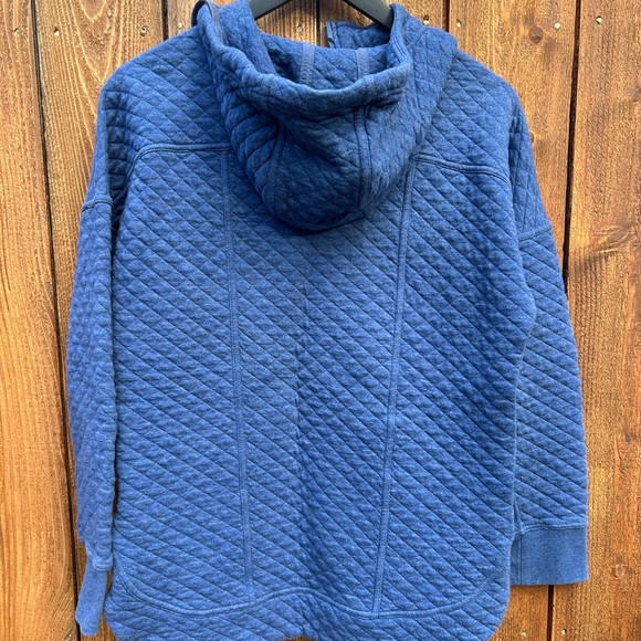 Patagonia Stone Blue Quilted Hoodie (small) - Picture 3 of 3